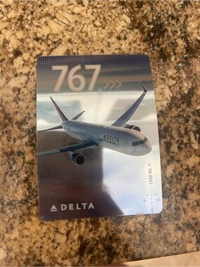 Delta 767-300ER Collectible Card – Navy and White Artwork